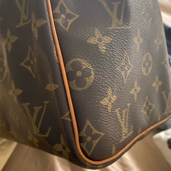 SOLD Speedy 30 Louis Vuitton with matching wallet. - Picture 7 of 8